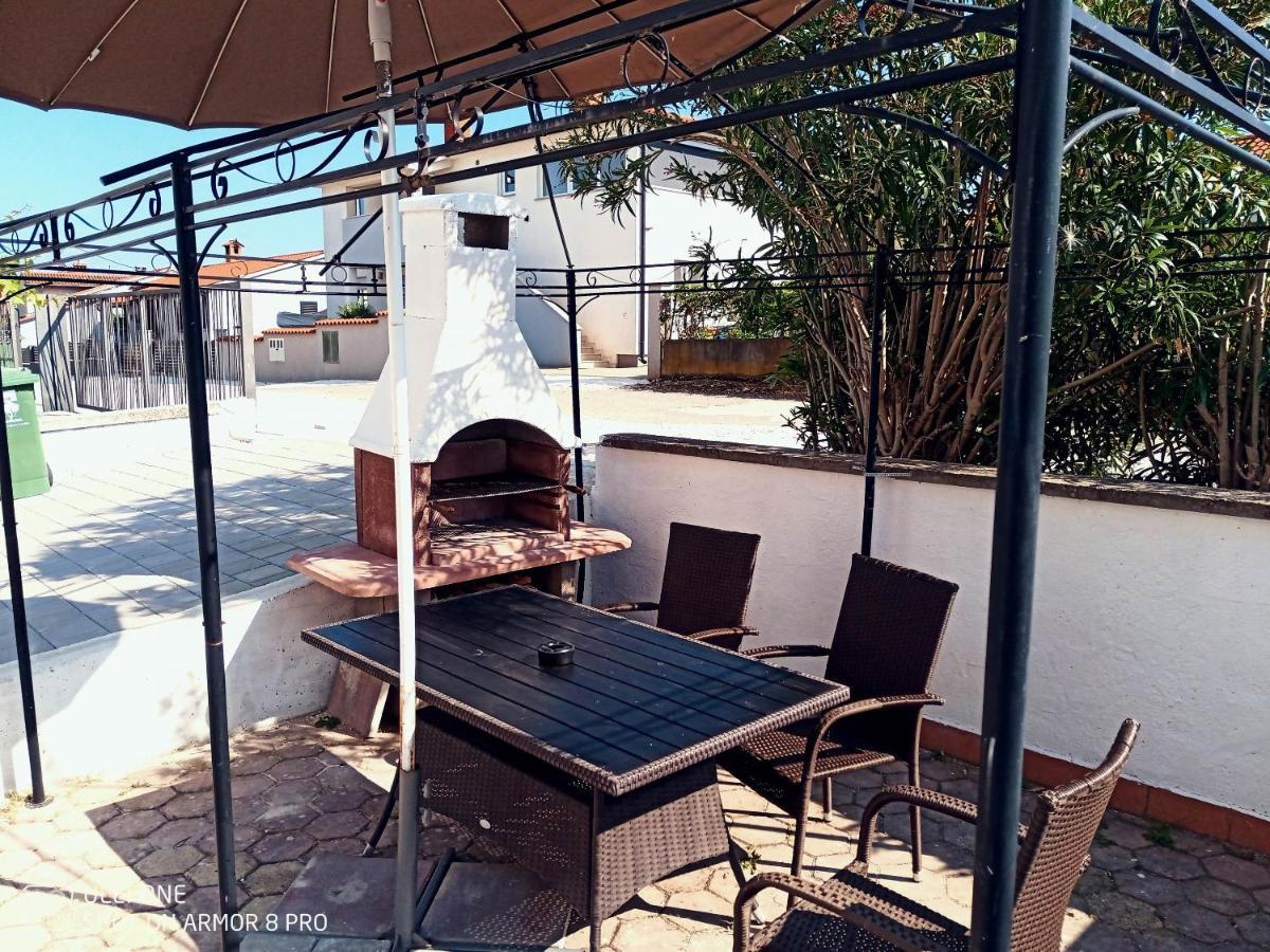 Abelia Pool View Studio Pula Ngoại thất bức ảnh